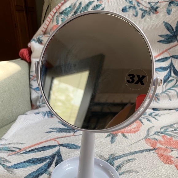 Small Standing Mirror - Picture 3 of 6